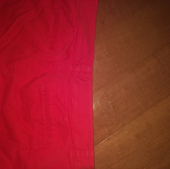 Shorts - Picture 2 of 4